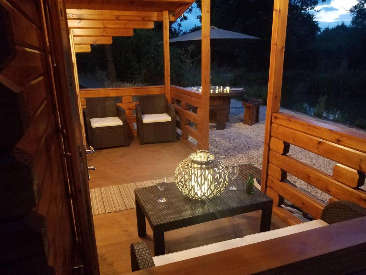 West Pool Cabin Lincoln Exterior foto